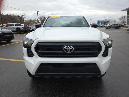 2024 Toyota Tacoma SR