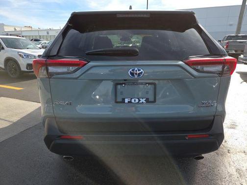 2022 Toyota RAV4 Hybrid XLE Premium