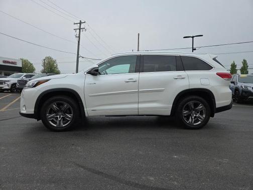 2017 Toyota Highlander Hybrid Platinum
