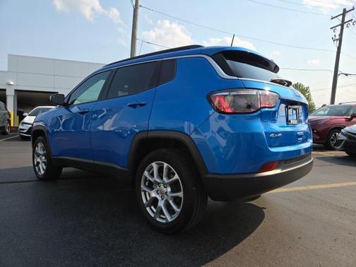 2022 Jeep Compass Latitude Lux