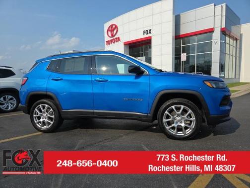 2022 Jeep Compass Latitude Lux