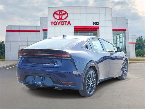 2025 Toyota Prius XLE