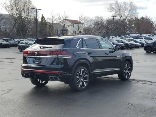deep black pearl 2026 Volkswagen Atlas Cross Sport 2.0T SEL Premium