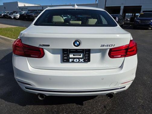 Alpine White 2017 BMW 340 xDrive