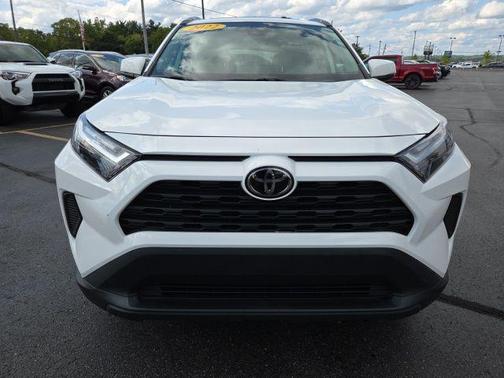 2022 Toyota RAV4 XLE