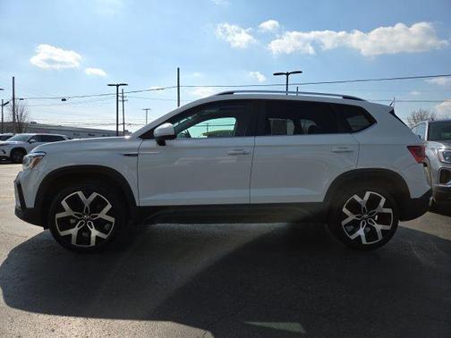 2022 Volkswagen Taos 1.5T SEL