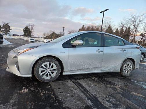 2017 Toyota Prius Two