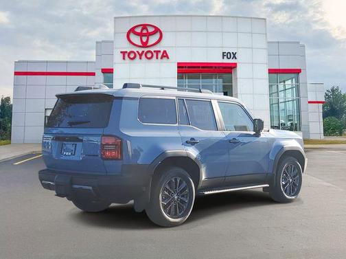 2025 Toyota Land Cruiser Base