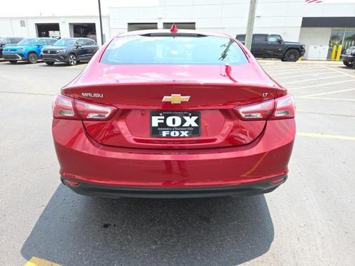 2022 Chevrolet Malibu FWD LT