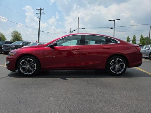 2022 Chevrolet Malibu FWD LT