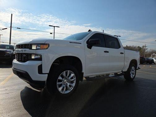 Summit White 2021 Chevrolet Silverado 1500 Custom