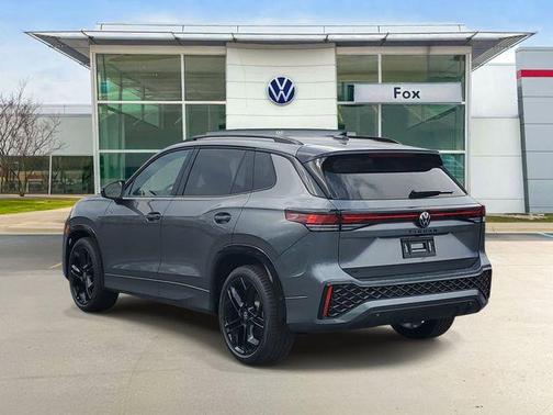 Platinum Gray Metallic 2026 Volkswagen Tiguan 2.0T SE R-Line Black