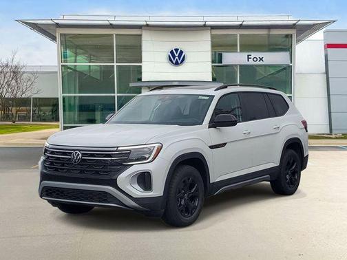 opal white pearl 2026 Volkswagen Atlas Peak Edition