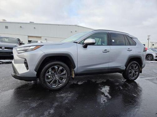 2023 Toyota RAV4 Hybrid XLE Premium