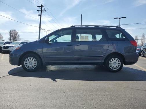 2007 Toyota Sienna CE