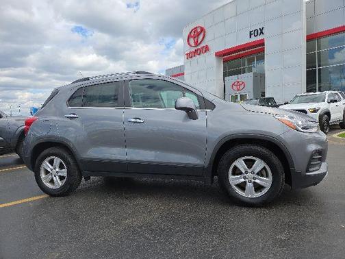 Satin Steel Metallic 2020 Chevrolet Trax LT
