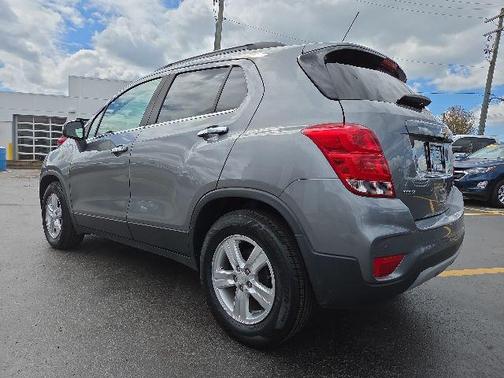Satin Steel Metallic 2020 Chevrolet Trax LT