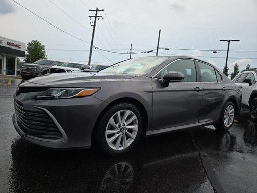 Predawn Gray Mica 2022 Toyota Camry LE