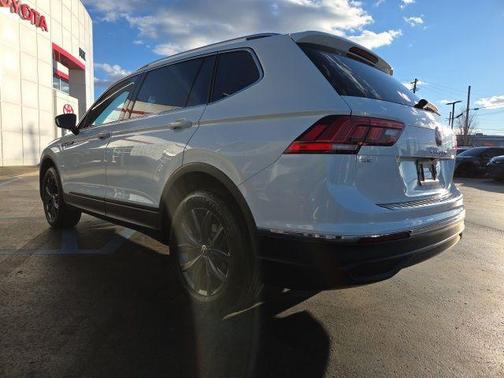2023 Volkswagen Tiguan 2.0T SE 4MOTION