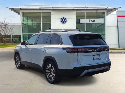 Opal White Pearl 2027 Volkswagen Atlas SE w/Technology