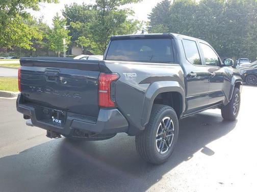 01l7 2026 Toyota Tacoma TRD Sport