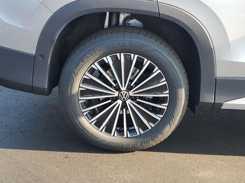 2025 Volkswagen Tiguan 2.0T S 4MOTION