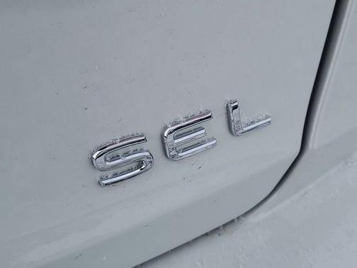 Opal White Pearl 2026 Volkswagen Jetta 1.4T SEL