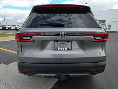 2026 Toyota Grand Highlander Platinum