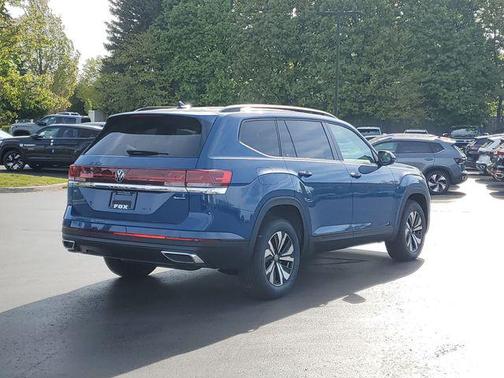 mountain lake blue metallic 2026 Volkswagen Atlas 2.0T SE