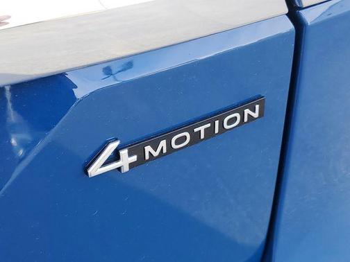 mountain lake blue metallic 2026 Volkswagen Atlas 2.0T SE