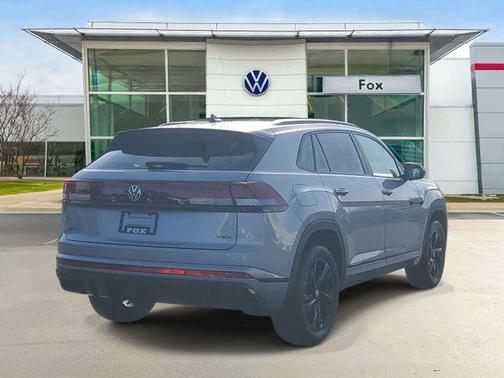 2025 Volkswagen Atlas Cross Sport 2.0T SEL