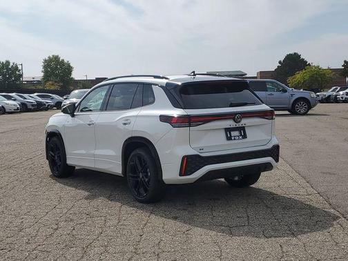 2025 Volkswagen Tiguan 2.0T SE R-Line Black