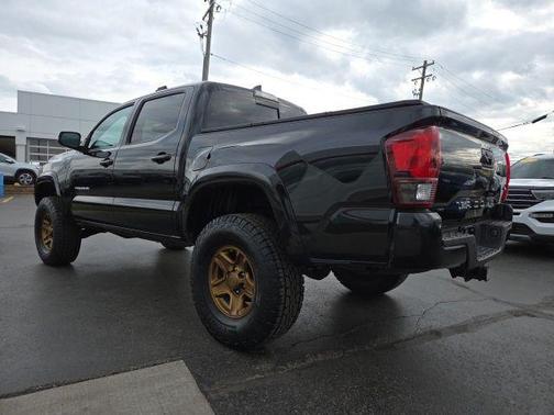 Midnight Black Metallic 2019 Toyota Tacoma TRD Sport