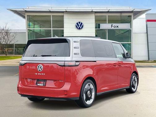 2025 Volkswagen ID. Buzz Pro S Plus with 4MOTION
