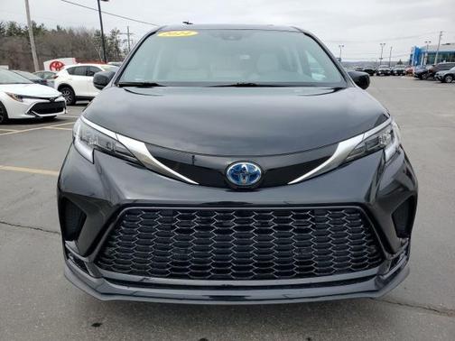 2024 Toyota Sienna XSE 7 Passenger