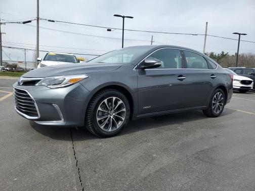2017 Toyota Avalon Hybrid XLE Premium