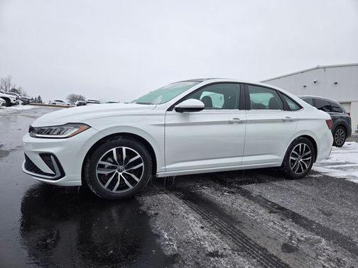 2025 Volkswagen Jetta 1.5T SE