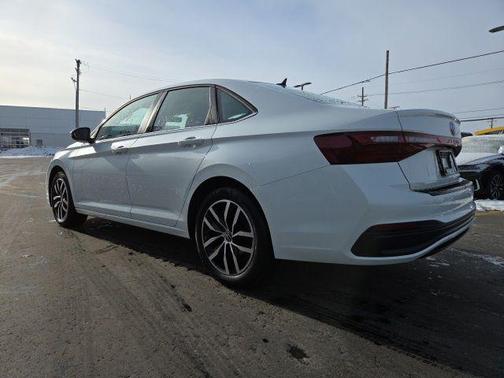 2025 Volkswagen Jetta 1.5T SE