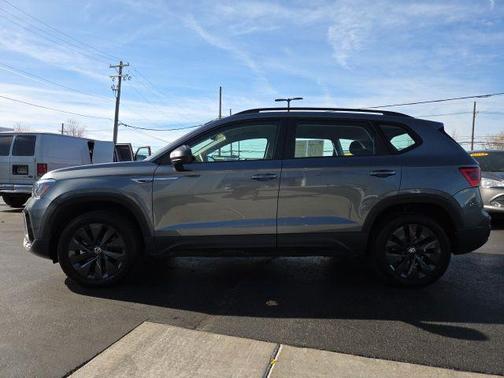 2023 Volkswagen Taos 1.5T S