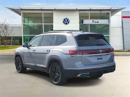 2025 Volkswagen Atlas 2.0T SE w/Technology 4MOTION