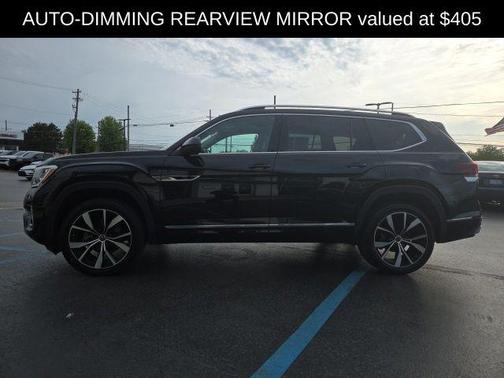 Deep Black 2024 Volkswagen Atlas 2.0T SEL Premium R-Line 4MOTION
