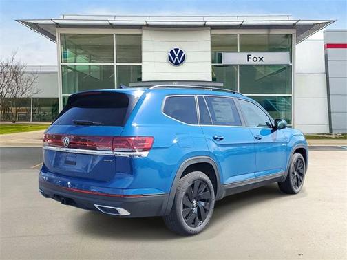 2025 Volkswagen Atlas 2.0T SE w/Technology 4MOTION