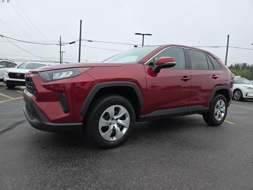 2022 Toyota RAV4 LE