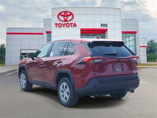 2025 Toyota RAV4 LE