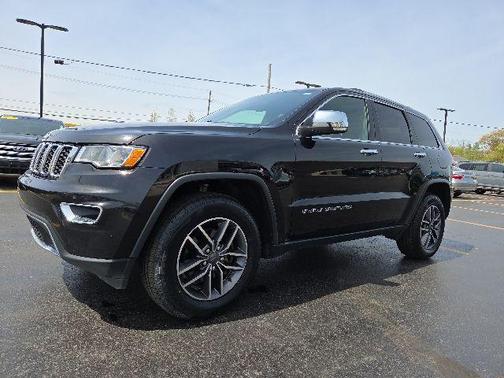 Diamond Black Crystal Pearlcoat 2019 Jeep Grand Cherokee Limited