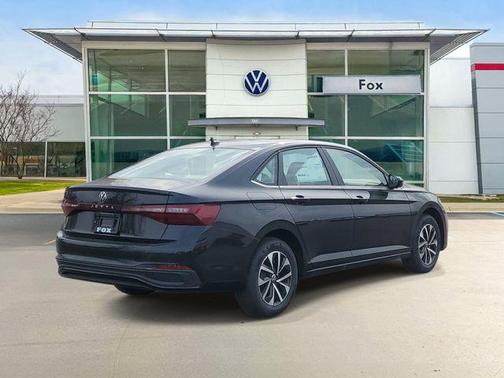 Deep Black Pearl 2026 Volkswagen Jetta 1.4T S