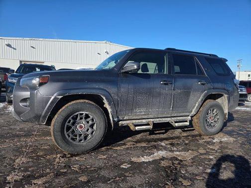 2023 Toyota 4Runner TRD Off Road