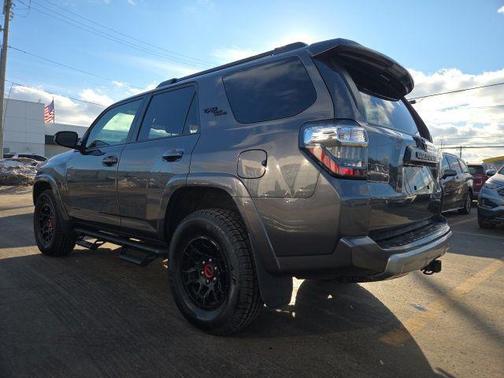 2023 Toyota 4Runner TRD Off Road