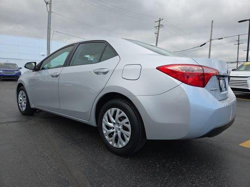 Classic Silver Metallic 2017 Toyota Corolla LE