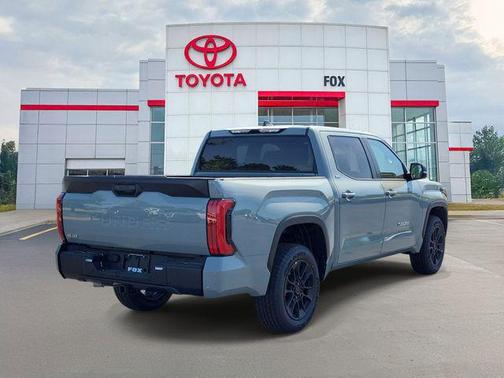 06x3 2026 Toyota Tundra SR5